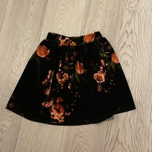 Velour floral skirt